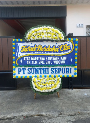 Papan Bunga Duka di Peureulak